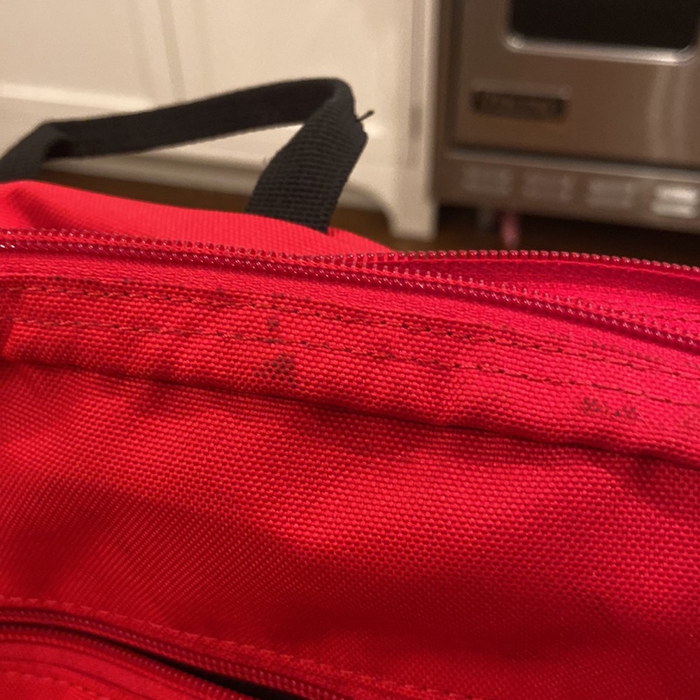 Red Columbia backpack - Picture 14 of 16